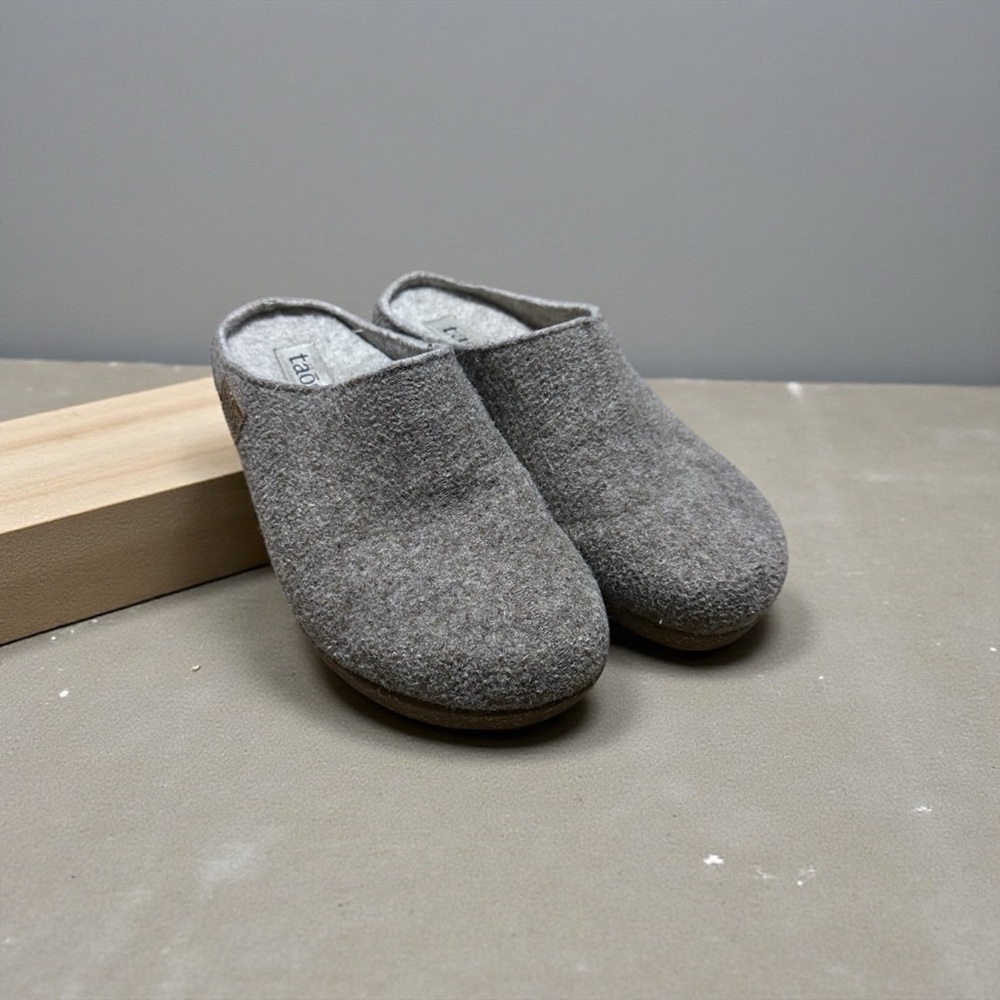 Taos Woollery Wool Clog Slippers Women Taupe EU Size 38 US Size 7 - 7.5